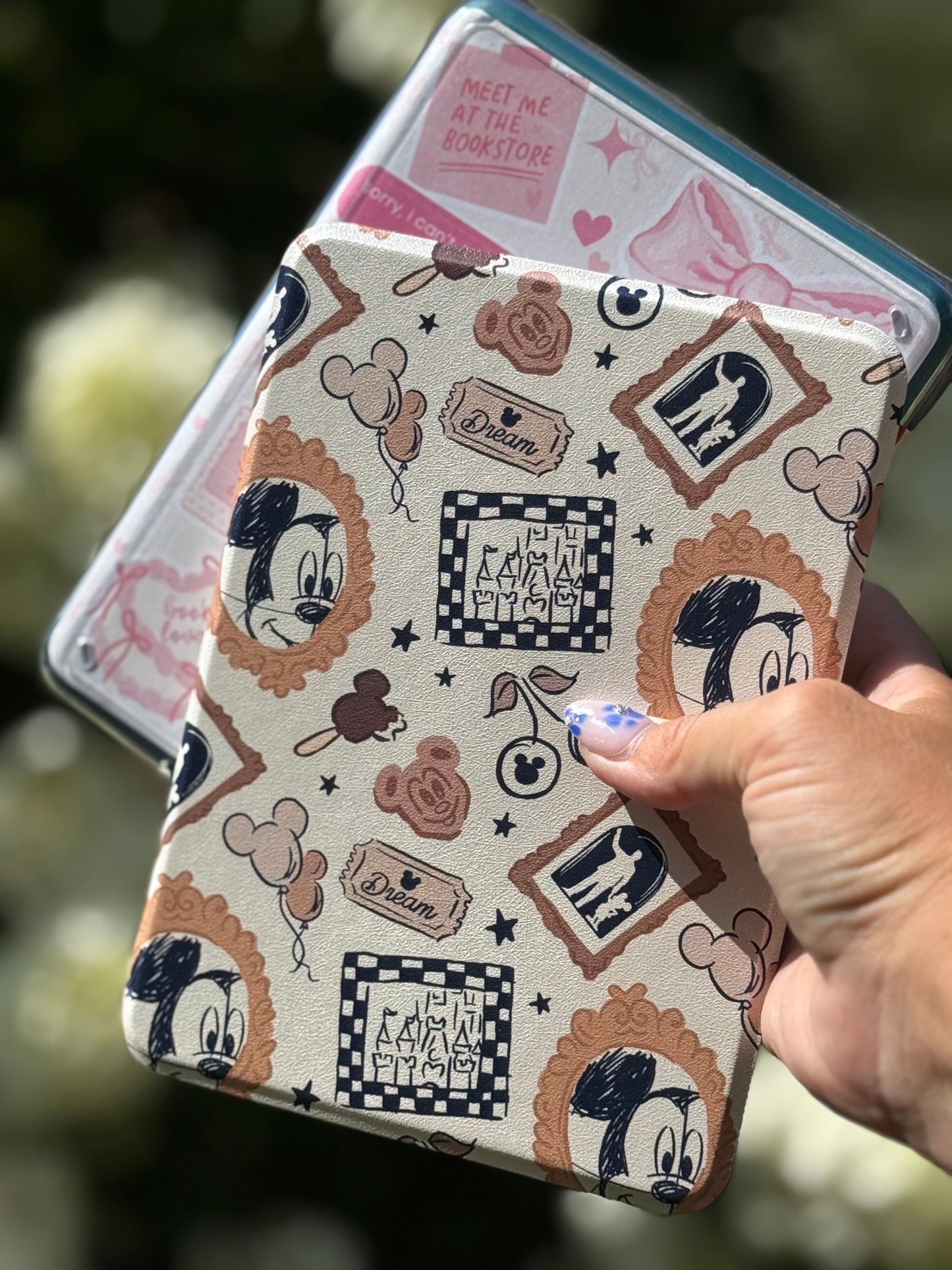 Magical Mouse Park Coquette Clear Back Kindle Case