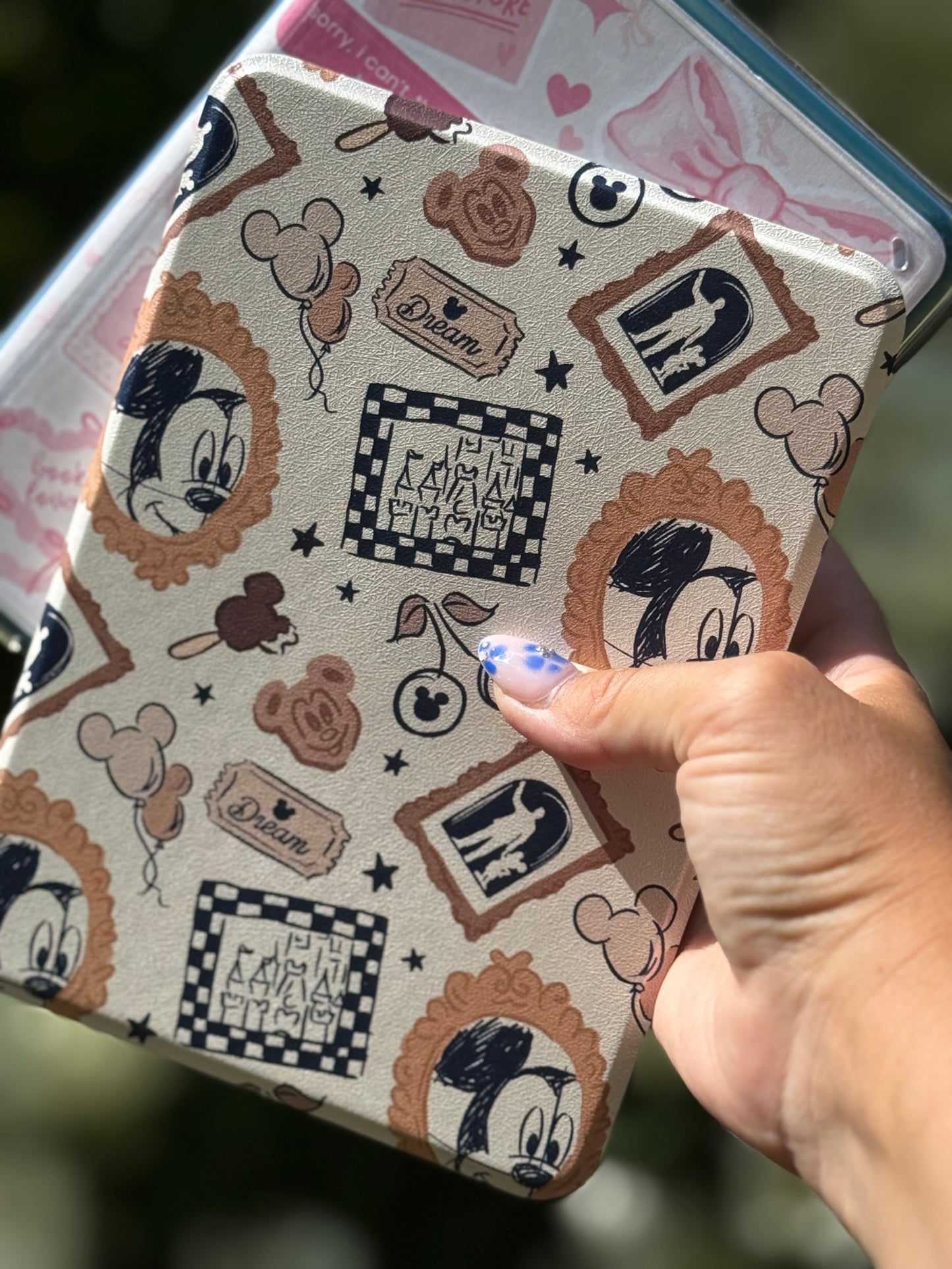 Magical Mouse Park Coquette Clear Back Kindle Case